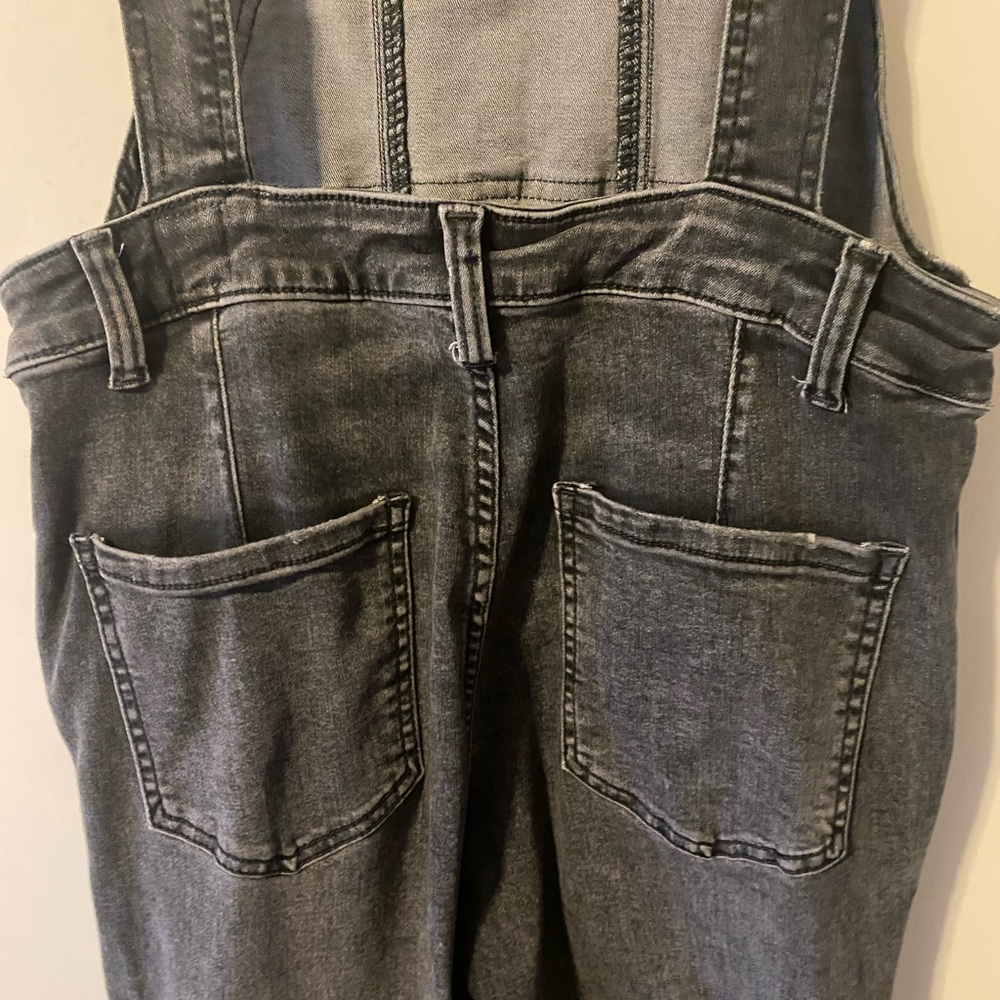 FREE PEOPLE OVERALLS - Picture 4 of 7